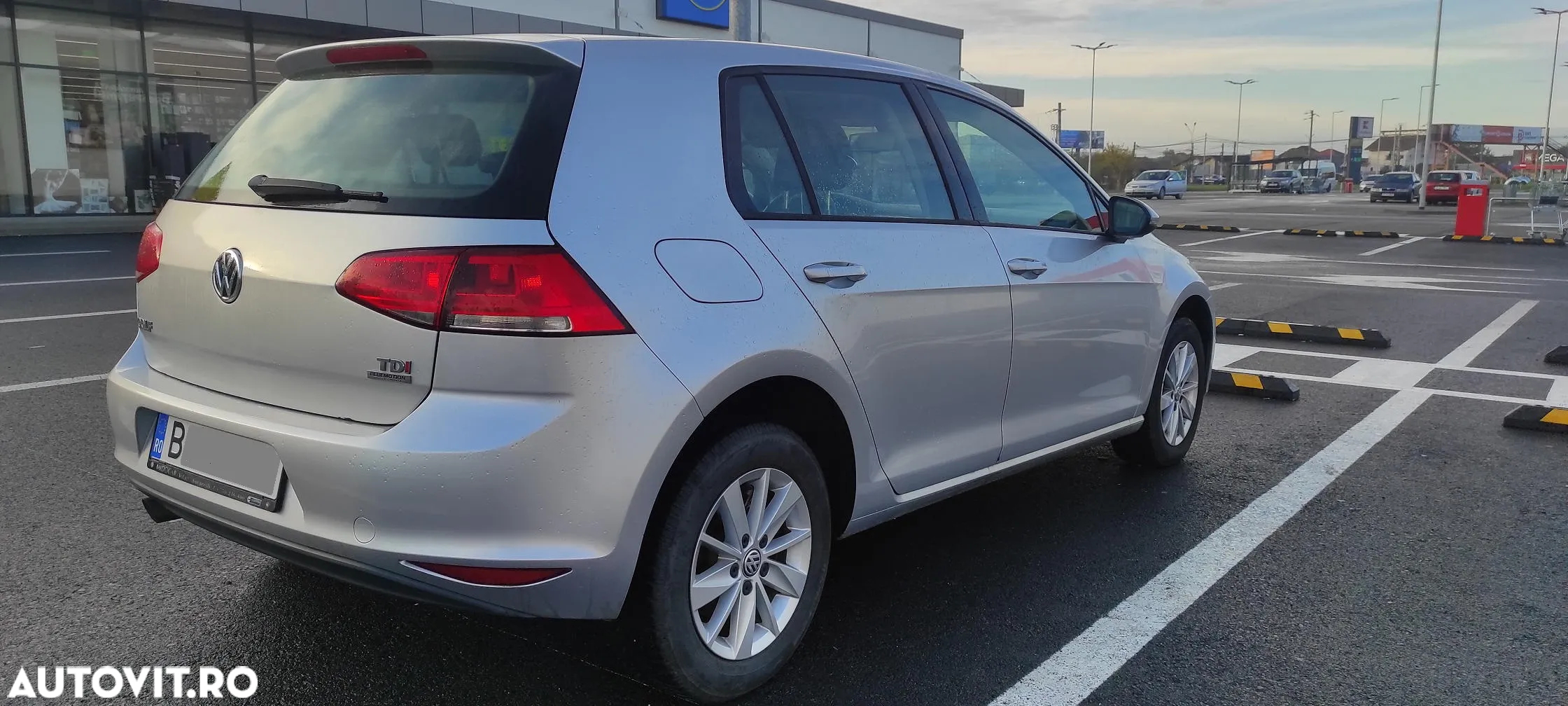Volkswagen Golf 1.6 TDI DPF BMT Comfortline - 5