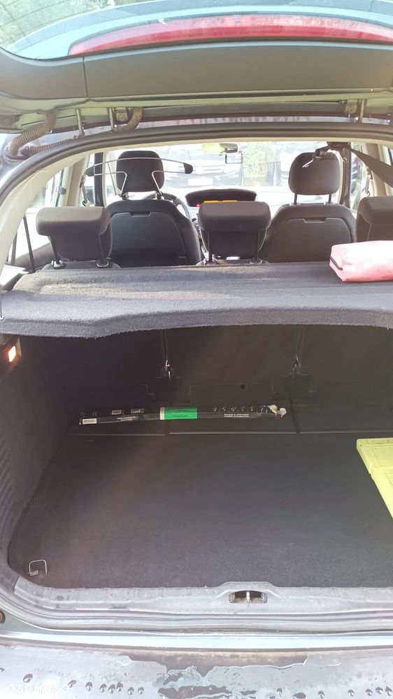 Citroën C4 Picasso - 13