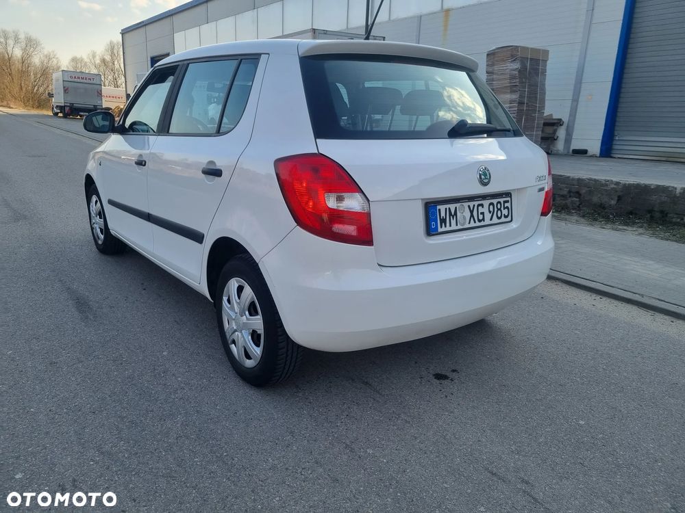 Skoda Fabia 1.2 HTP Fresh - 4