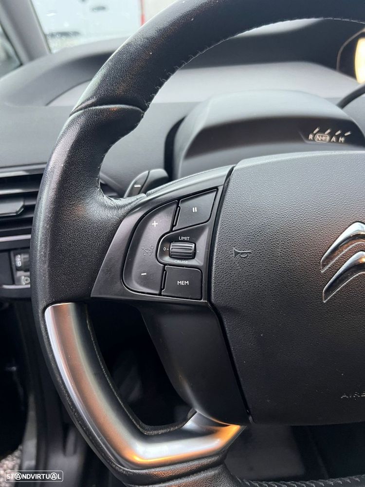 Citroën C4 Grand Picasso 1.6 BlueHDi Exclusive EAT6 - 26