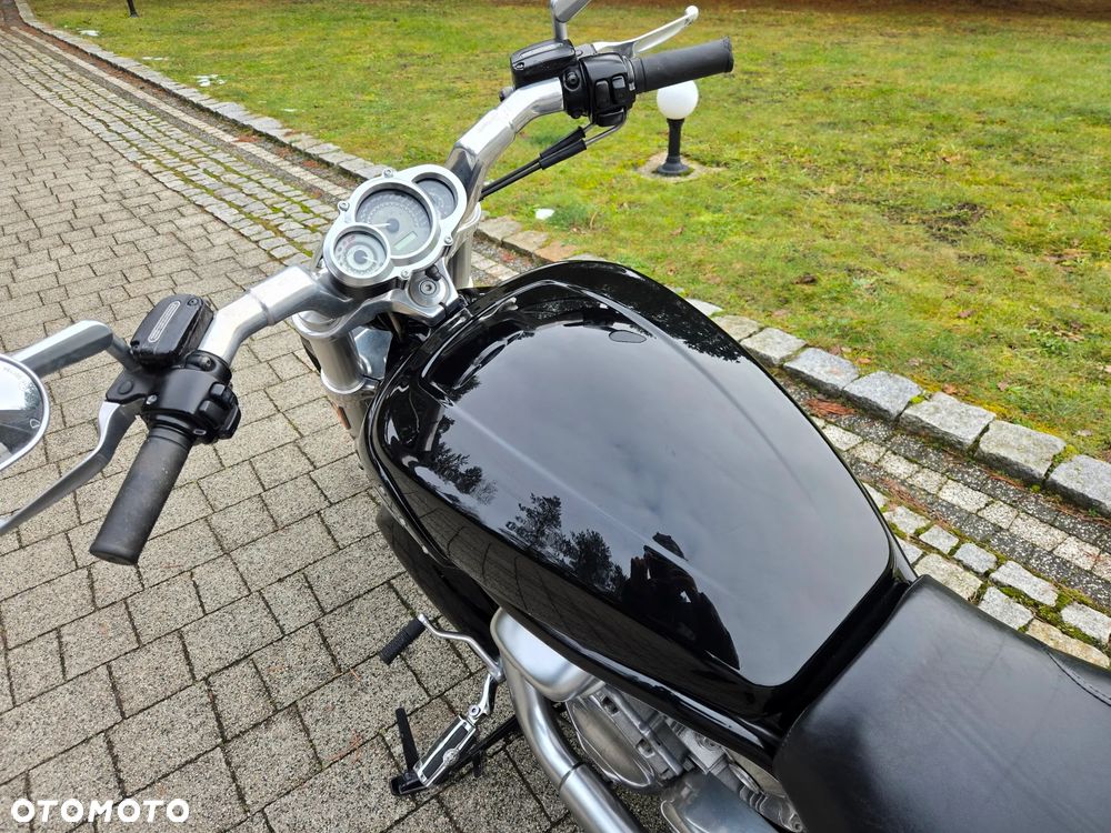 Harley-Davidson V-Rod Muscle - 21