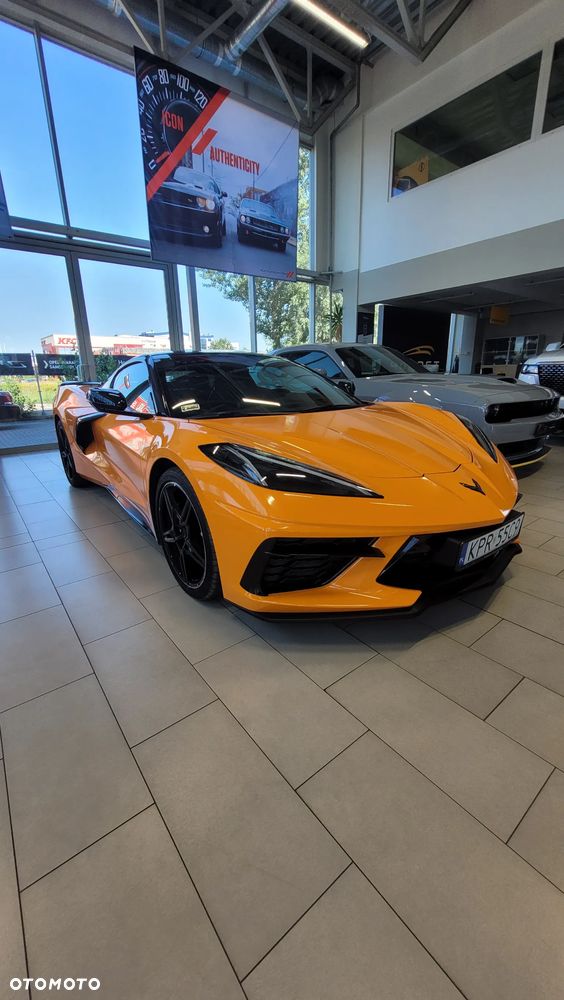 Chevrolet Corvette - 12