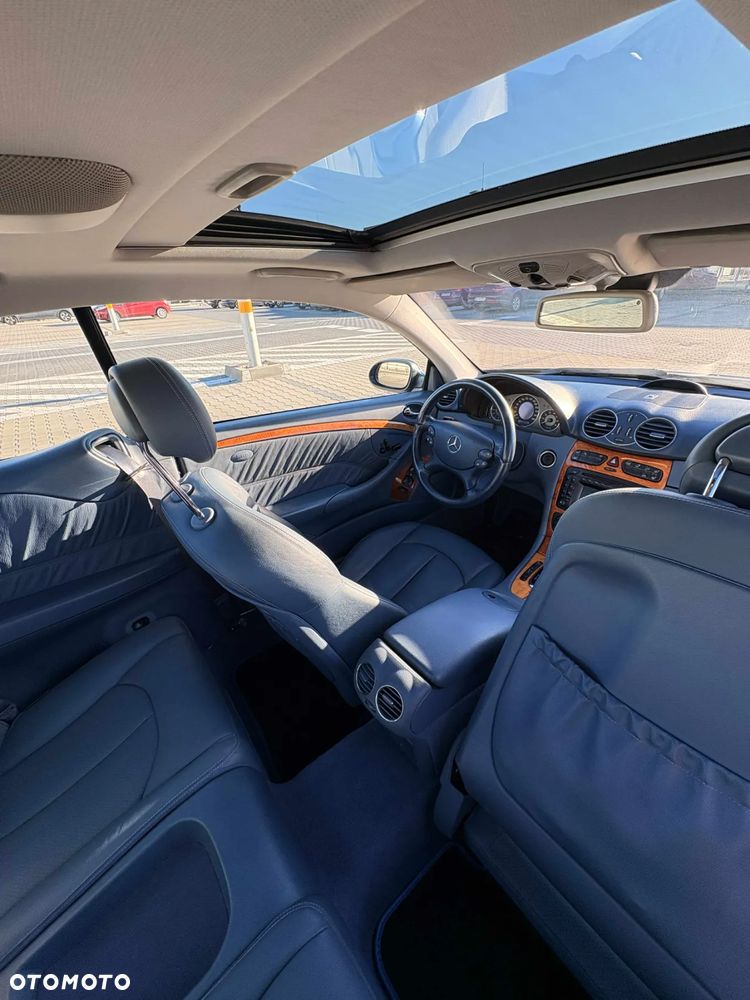 Mercedes-Benz CLK - 11
