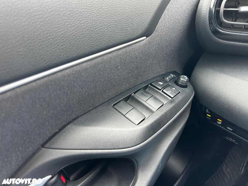 Toyota Yaris Cross 1.5 VVT-i HSD 116 4x2 HEV Business - 17