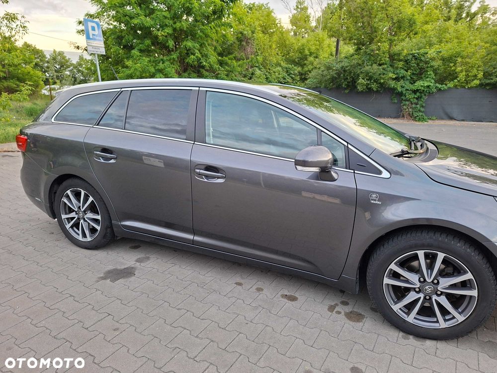 Toyota Avensis - 5