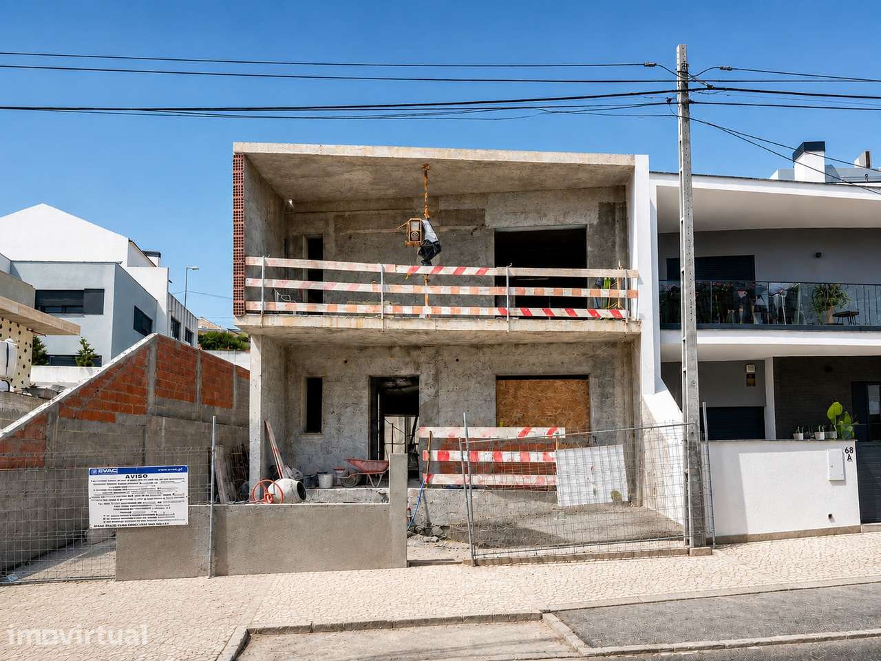 Moradia T4 com piscina - Grande imagem: 2/5