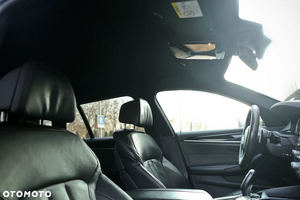 BMW Seria 5 520d Sport Line - 22