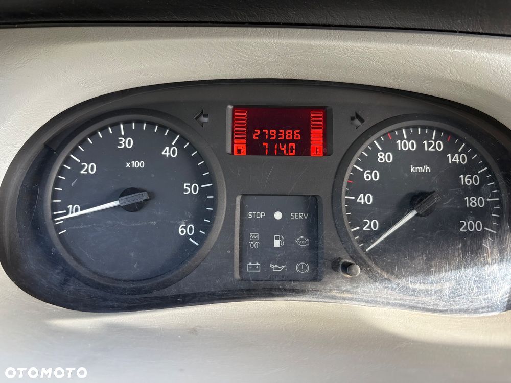 Renault Trafic - 11