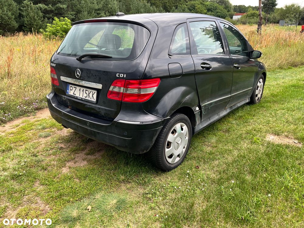 Mercedes-Benz Klasa B 180 CDI DPF Autotronic Special Edition - 23
