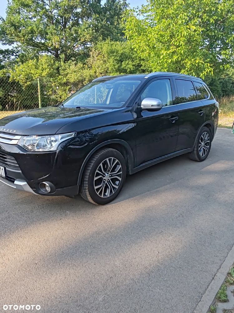 Mitsubishi Outlander 2.2 DI-D 4WD Instyle - 3