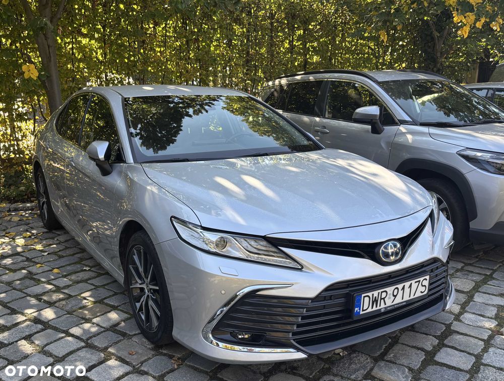 Toyota Camry - 3