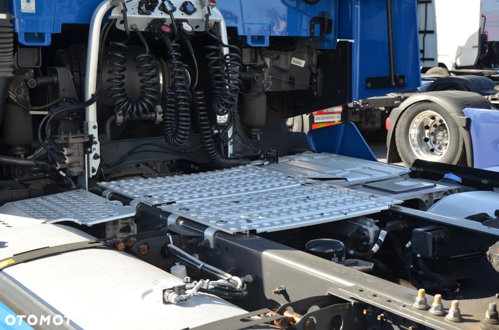 Renault T 480 HIGH NEW 2023r. KLIMA P. FULL LED ACC PÓŁSKÓRY NAVI WAGA DE 1604 - 15