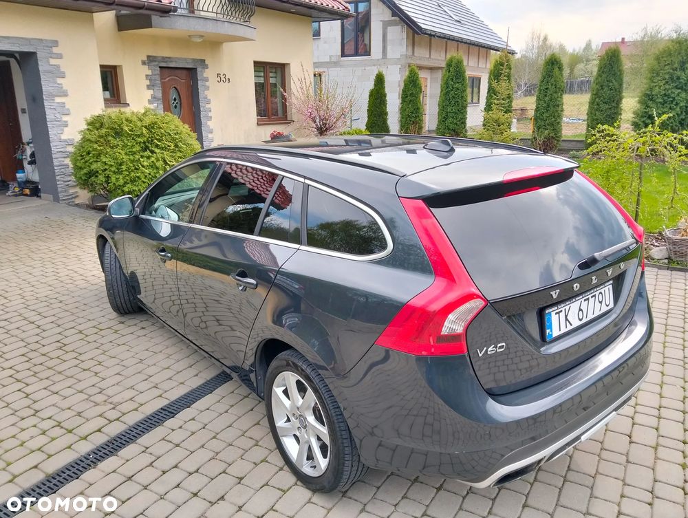 Volvo V60 D2 Momentum - 5
