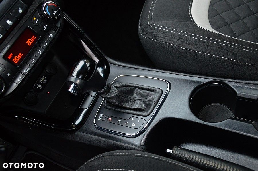 Kia Ceed 1.6 CRDi 136 DCT ISG GT Line - 34