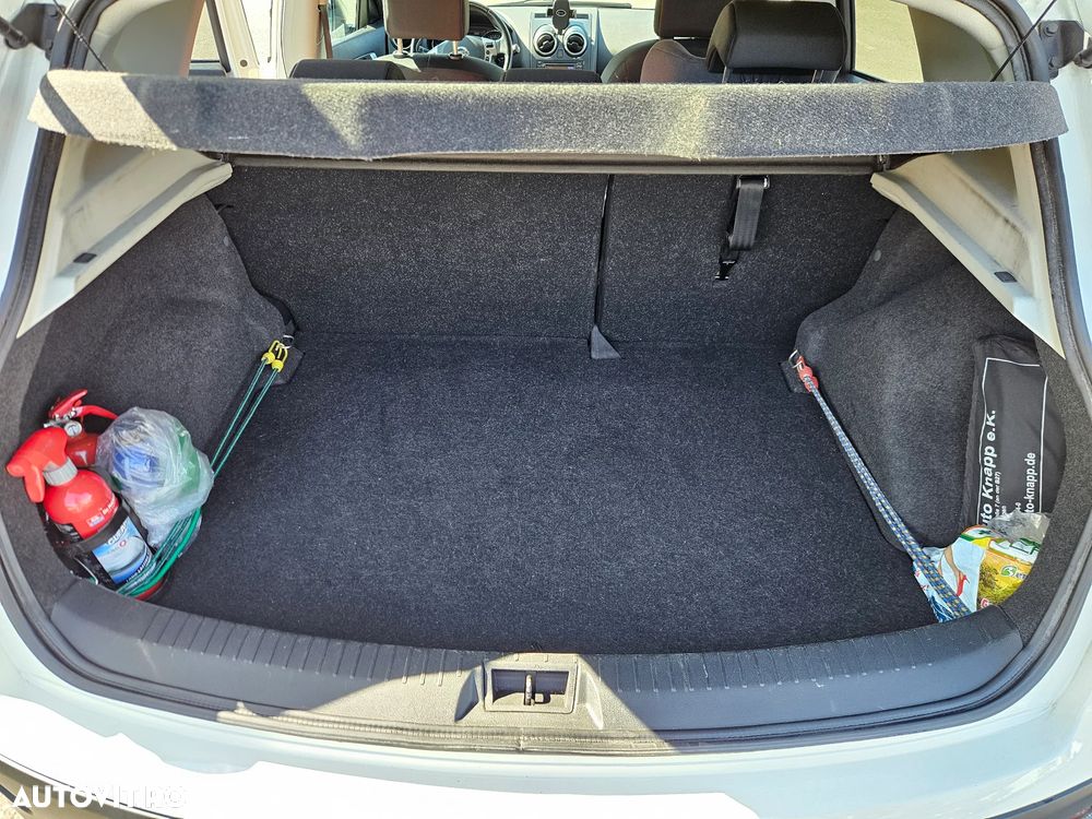 Nissan Qashqai 2012 photo 5