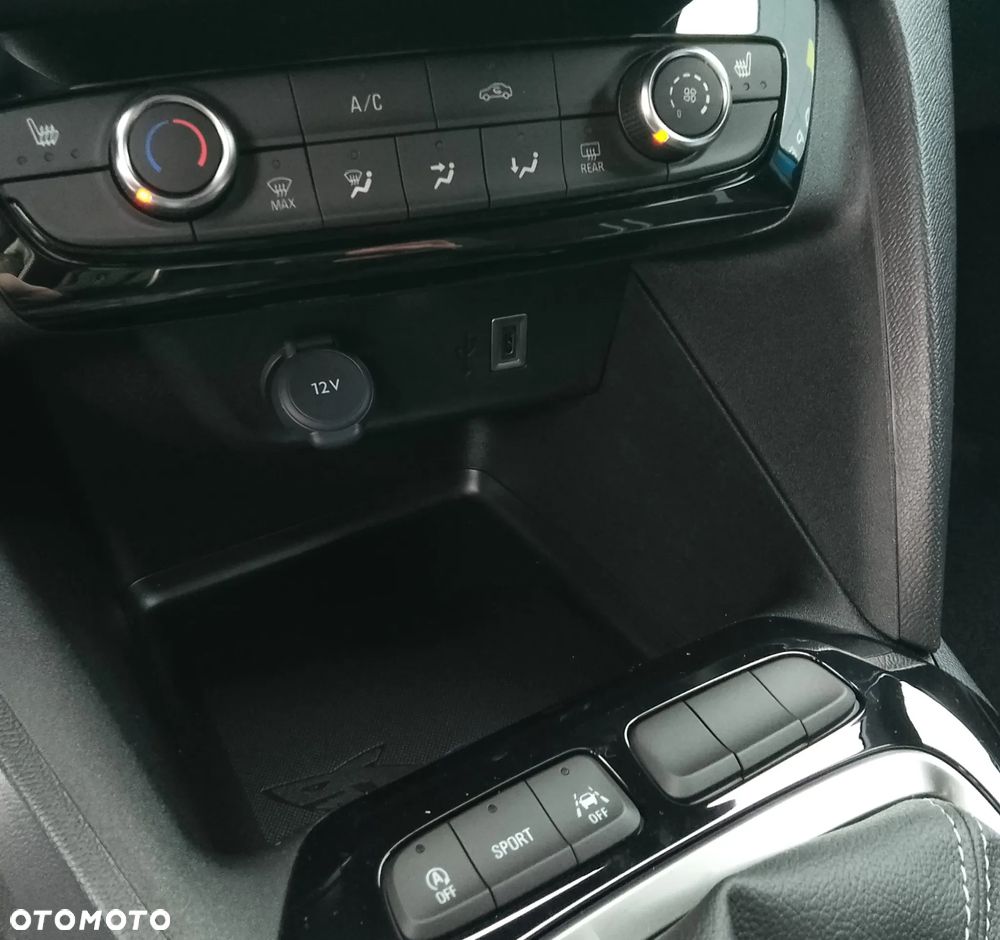 Opel Corsa 1.2 S&S - 26