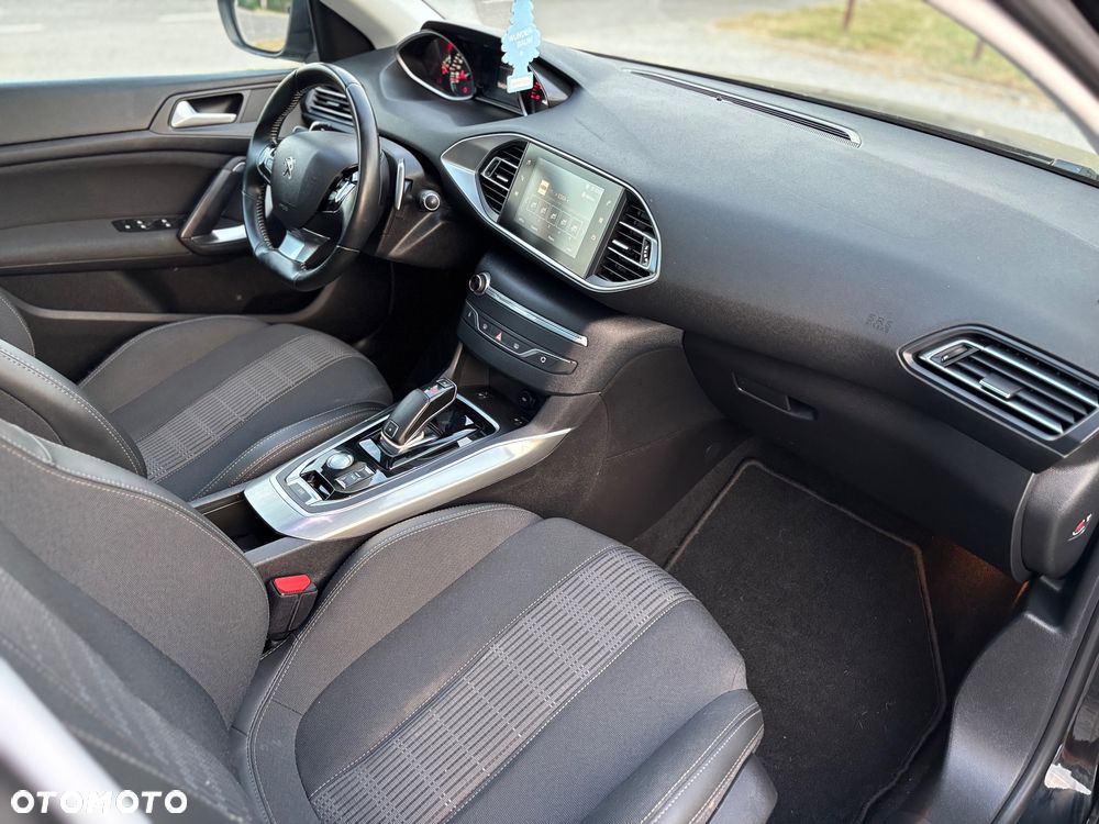 Peugeot 308 - 13