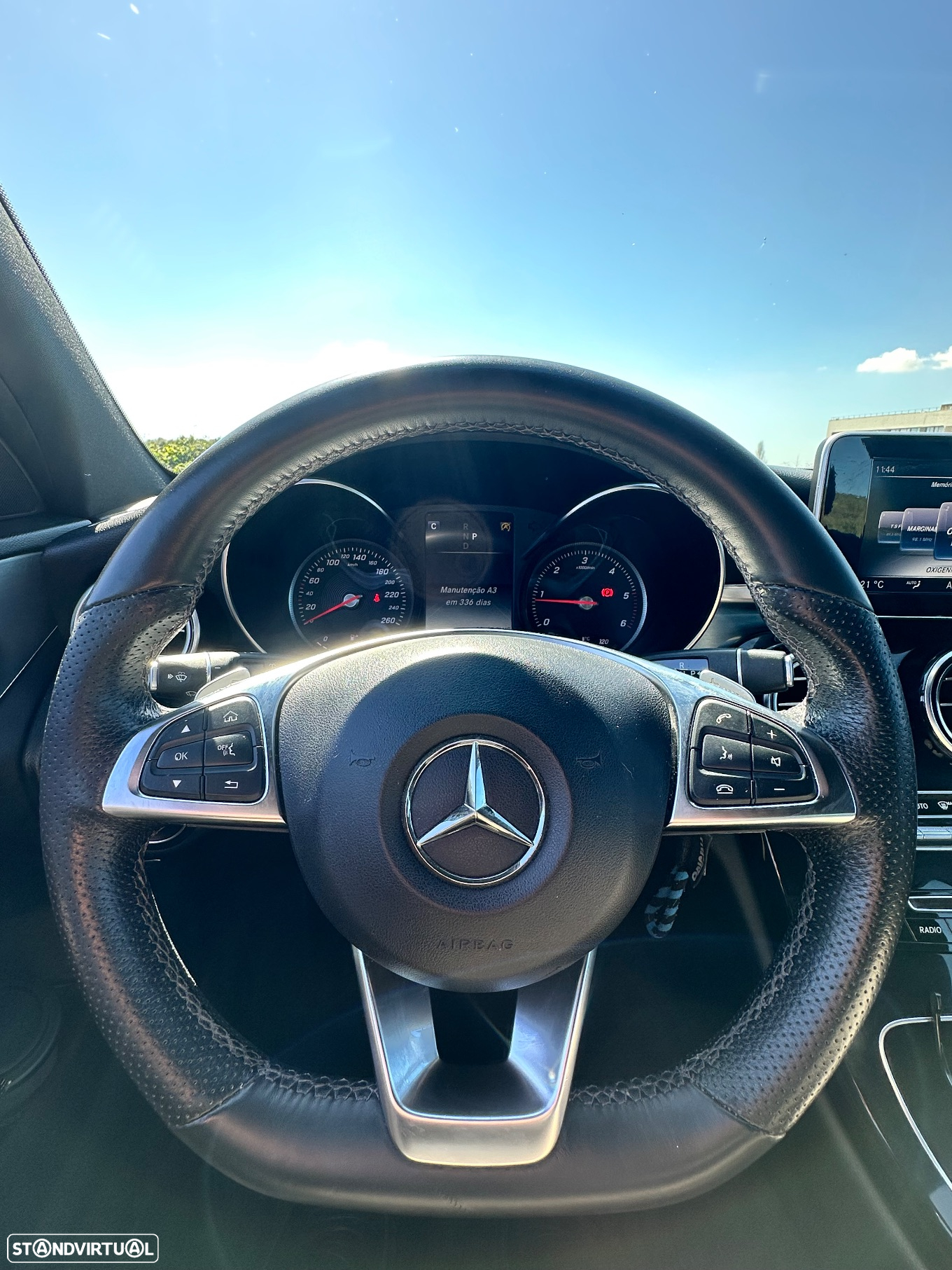 Mercedes-Benz 220 - 14