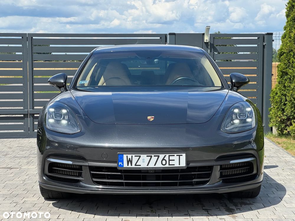 Porsche Panamera 4 - 6