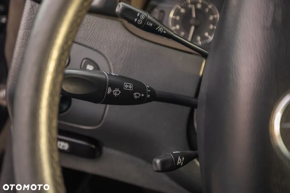 Mercedes-Benz CLK 500 Elegance - 24