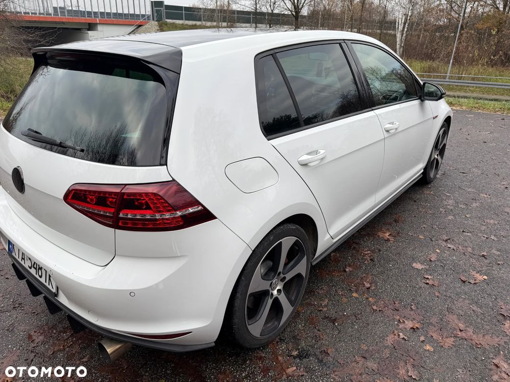 Volkswagen Golf GTI BlueMotion Technology - 9
