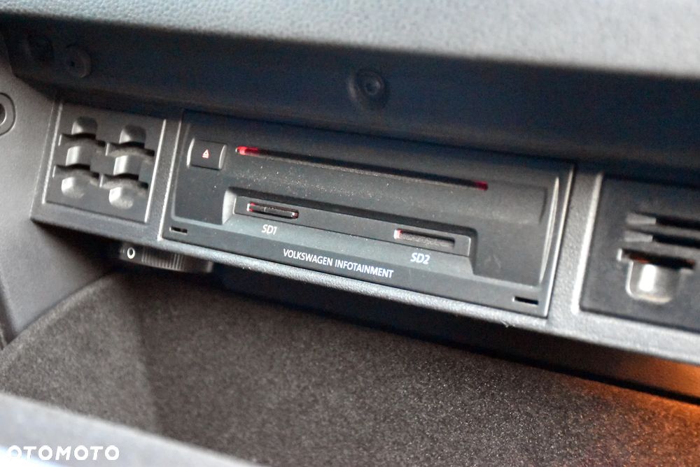 Volkswagen Golf - 23