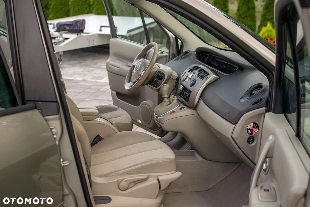 Renault Scenic - 38