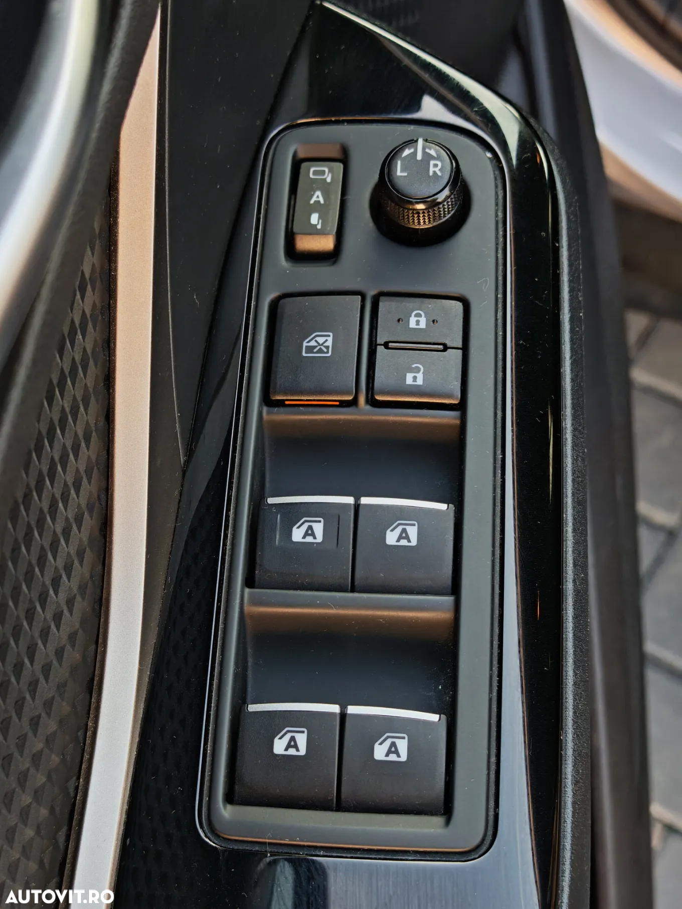Toyota C-HR - 15