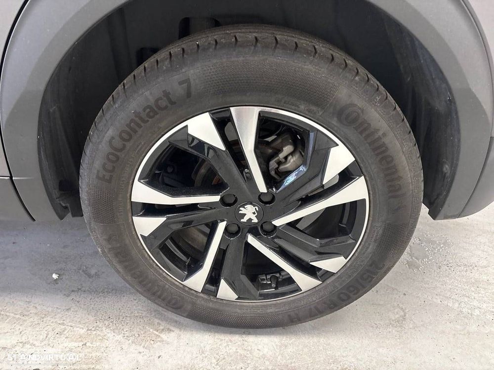 Peugeot 2008 1.5 BlueHDi GT EAT8 - 11