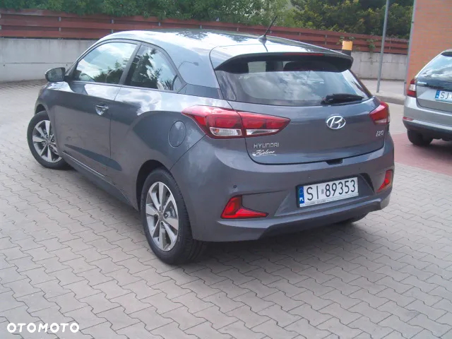 Hyundai i20 - 13