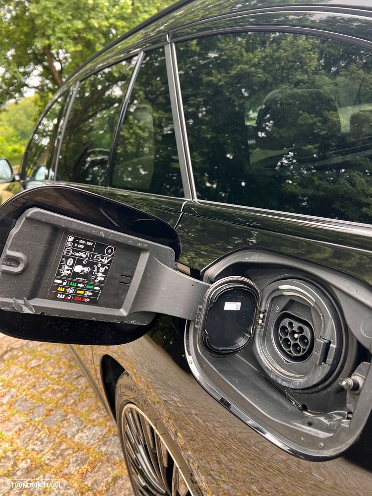 Mercedes-Benz E 300 de 4Matic 9G-TRONIC AMG Line - 29