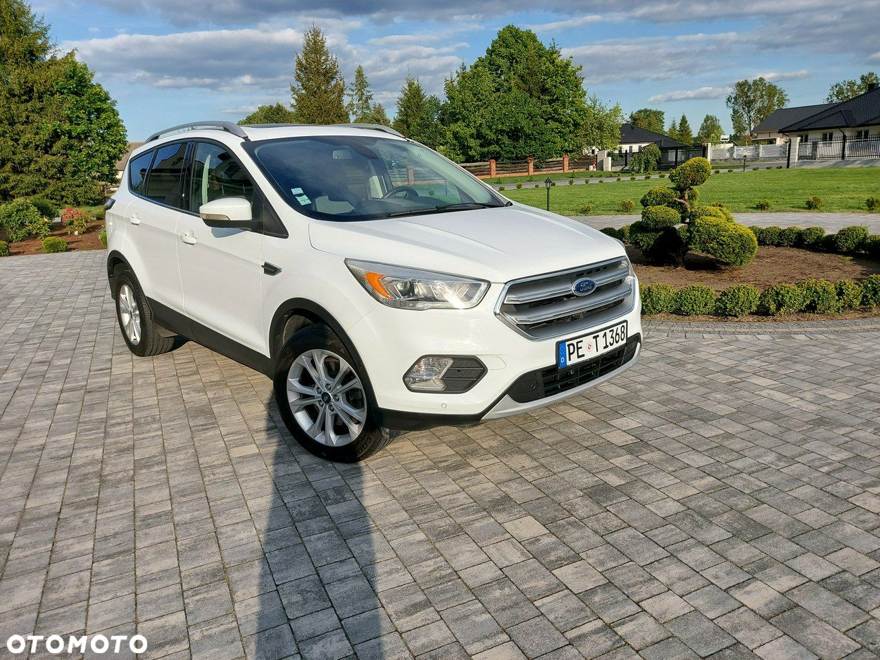 Ford Kuga - 2