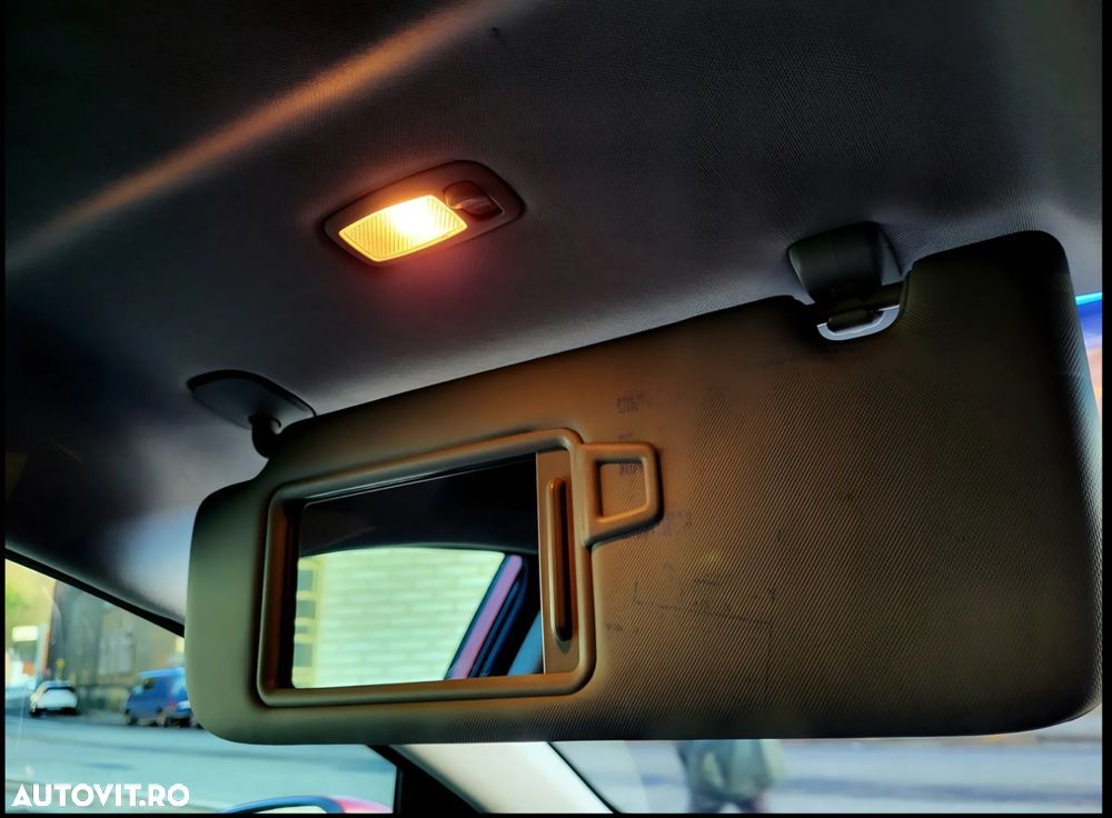 Kia Sportage 1.6 DSL MHEV 7DCT HP 4x2 Business Line - 35