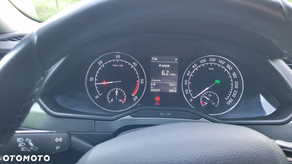 Skoda Superb 2.0 TDI Style DSG - 11