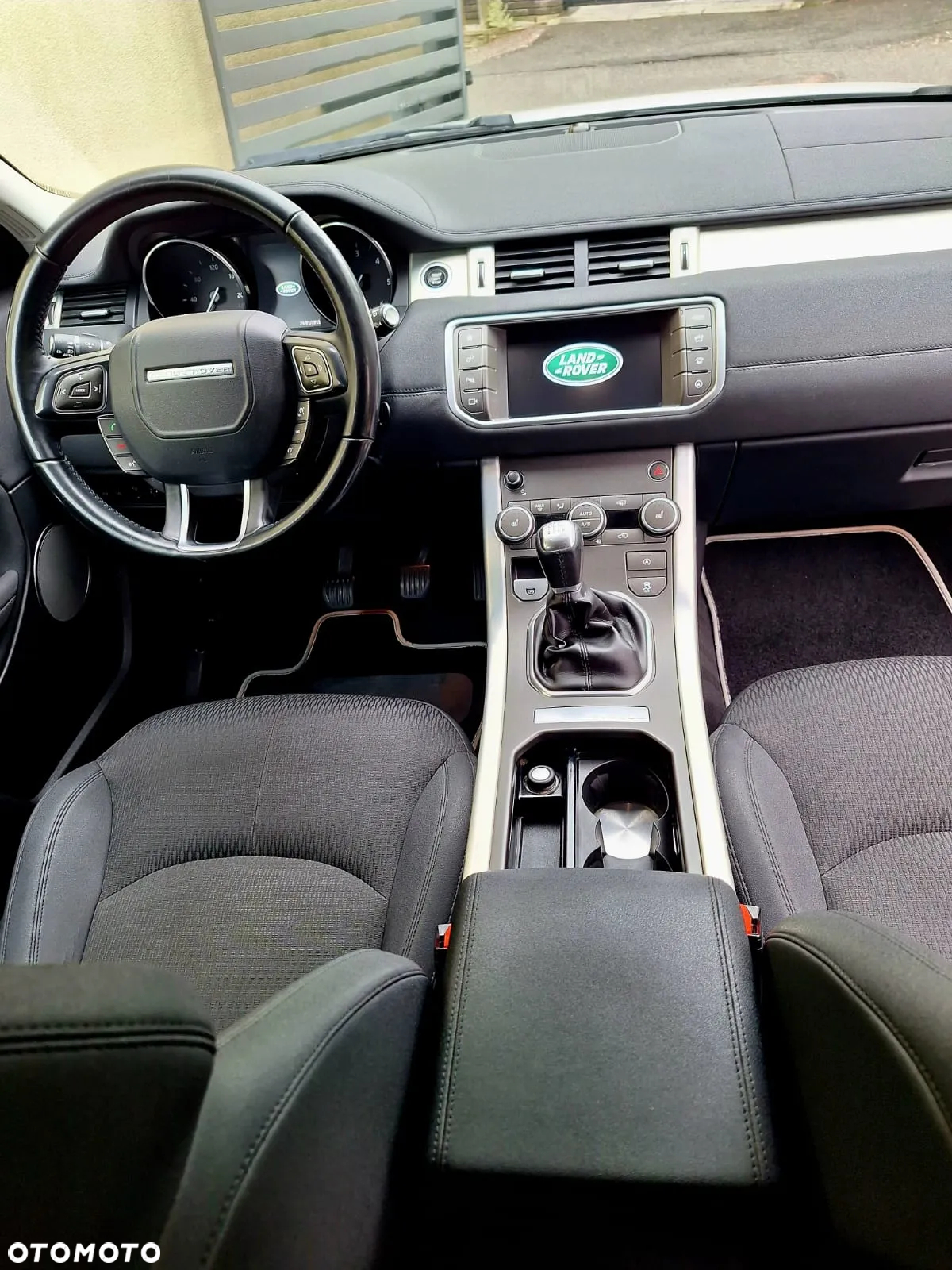 Land Rover Range Rover Evoque 2.0 D150 R-Dynamic - 9