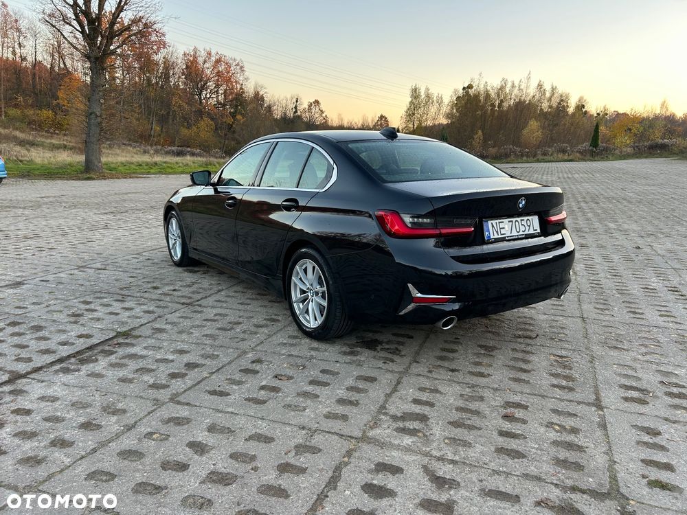BMW Seria 3 320d MHEV Luxury Line - 8