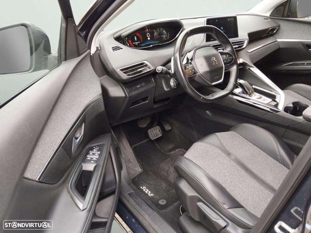 Peugeot 5008 1.5 BlueHDi Allure EAT8 - 10