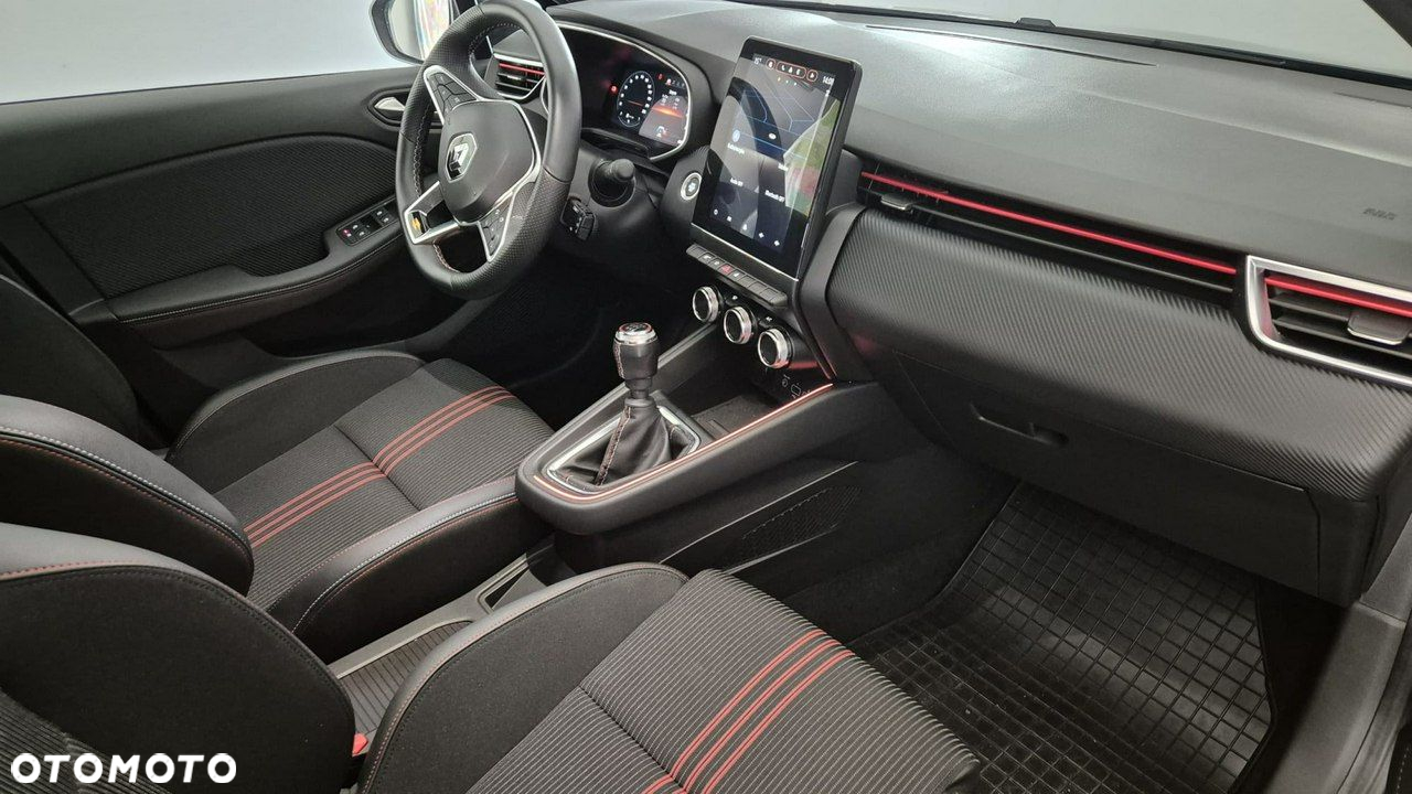 Renault Clio - 9