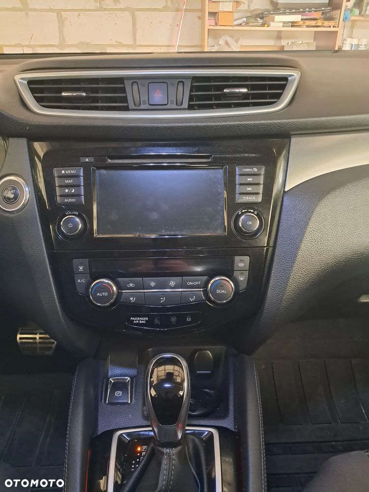 Nissan Qashqai 1.3 DIG-T N-Connecta DCT - 14