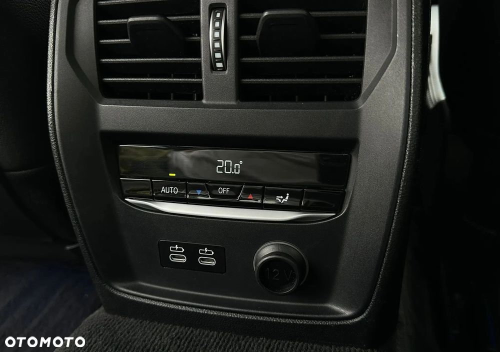 BMW Seria 3 318i M Sport - 28