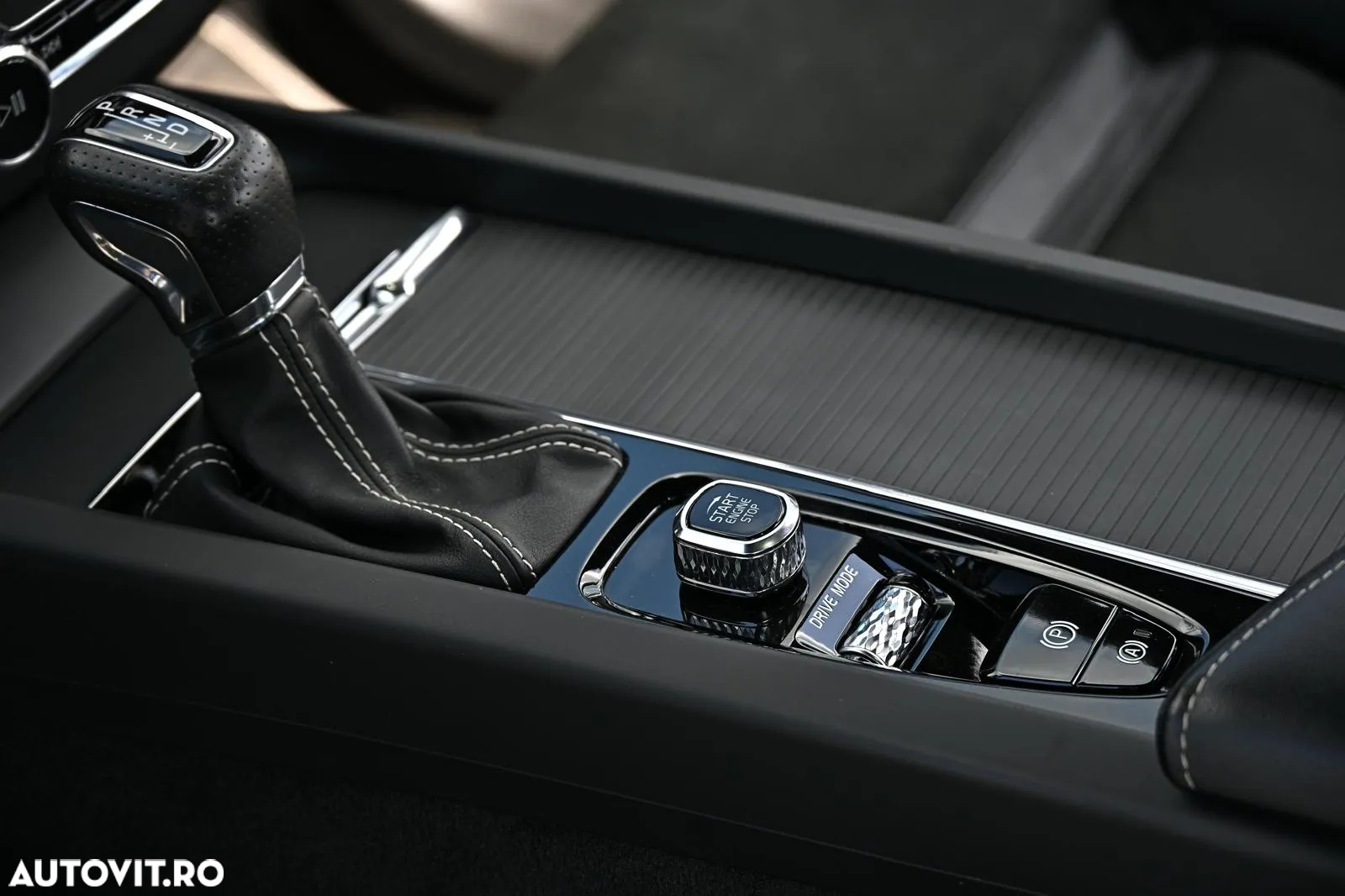 Volvo XC 60 T5 AWD Geartronic RDesign - 40