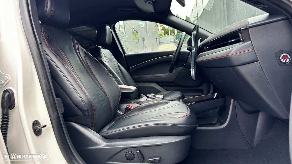 Ford Mustang Mach-E 98.7 kWh Premium - 43