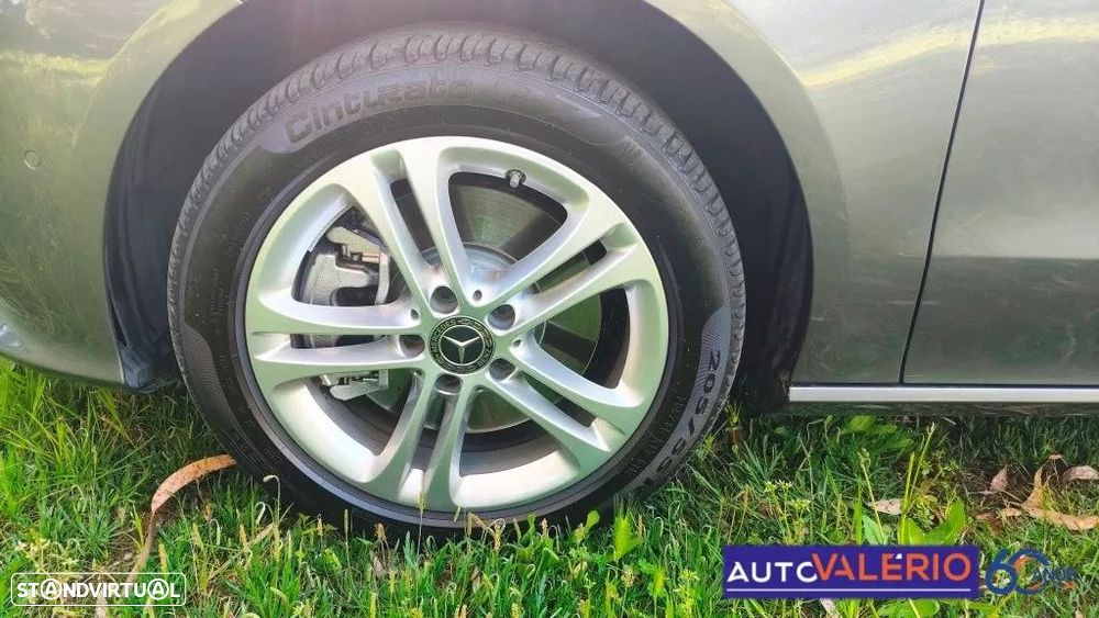 Mercedes-Benz CLA 250 - 30