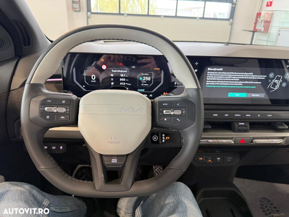 Kia EV3 81.4 kWh 4x2 AT GT Line - 8