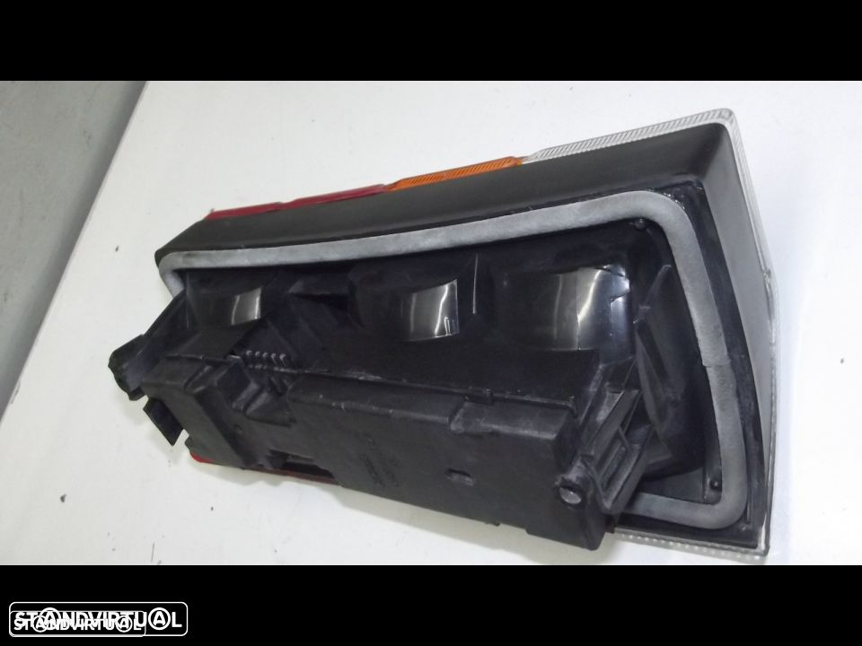 opel farolim traseiro novo e completo - 2