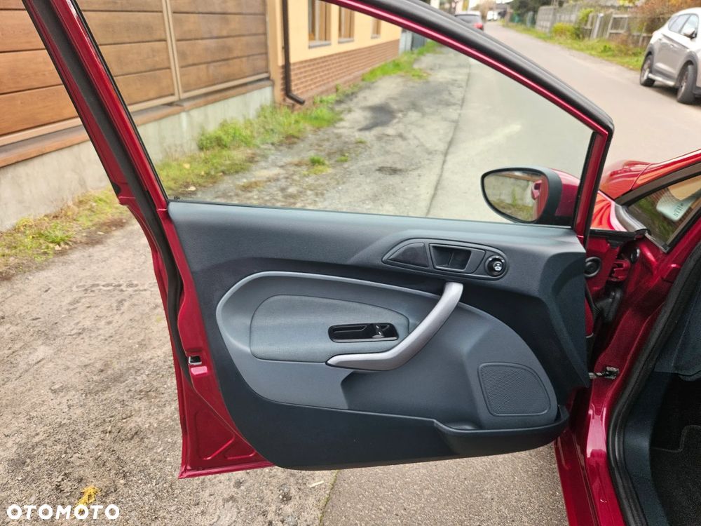 Ford Fiesta 1.25 Gold X - 13