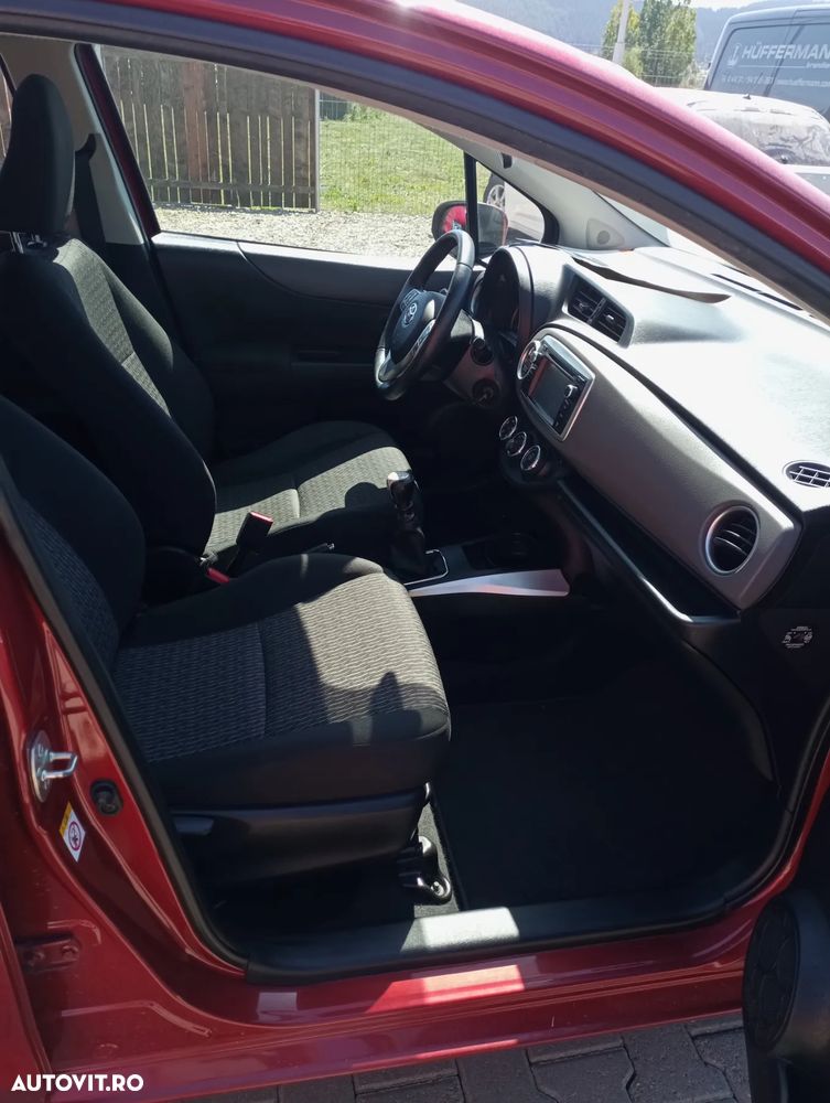 Toyota Yaris - 7