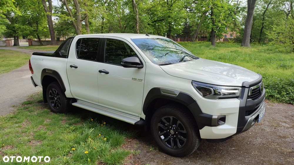 Toyota Hilux 2.8 D-4D Double Cab Invincible 4x4 - 1