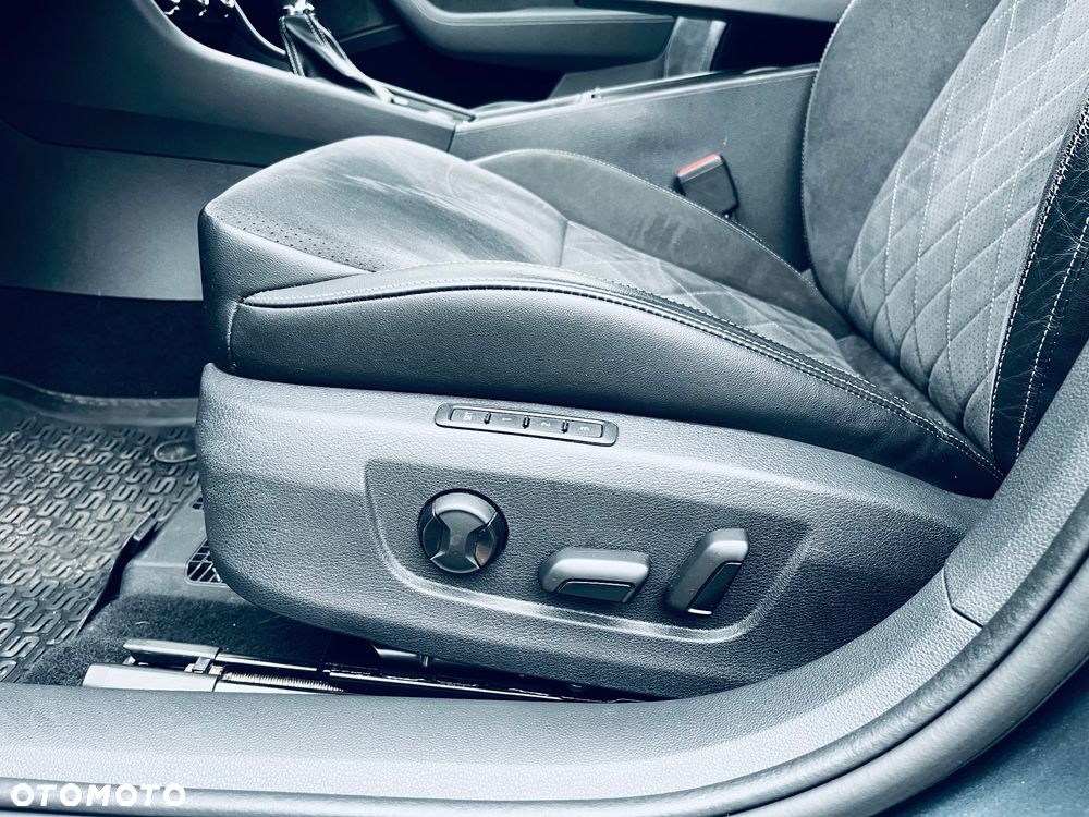 Skoda Superb 2.0 TDI 4x4 DSG Sportline - 9