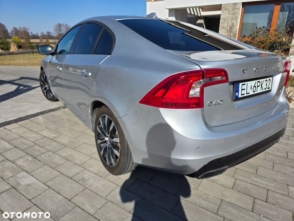 Volvo S60 T3 Geartronic Kinetic - 6